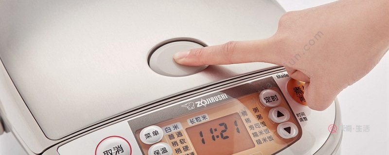 电饭煲蛋糕糊底怎么办 电饭煲蛋糕为什么会糊底(图1) 电饭煲蛋糕糊底怎么办