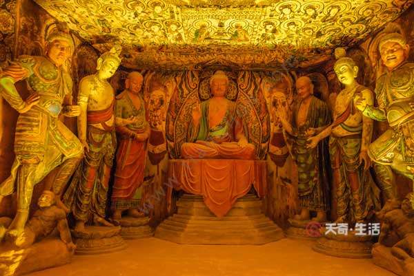 敦煌旅游旺季是什么时候 敦煌什么时候去旅行好(图2) 敦煌旅游旺季是什么时候